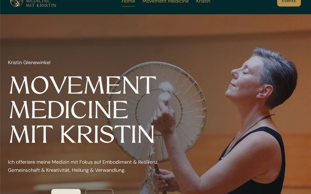 Startseite von Kristin Glenewinkel, Movement Medicine, sie tanzt mit einer Rahmentrommel